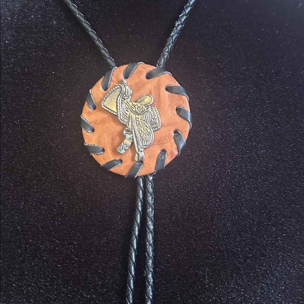 Vintage Leather Saddle Bolo Tie